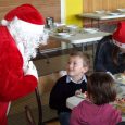   Il y avait beaucoup d’enfants sages à la cantine de l’école pour rencontrer le père Noël. Avec curiosité et parfois un peu d’inquiétude ils ont pu l’observer, le questionner […]